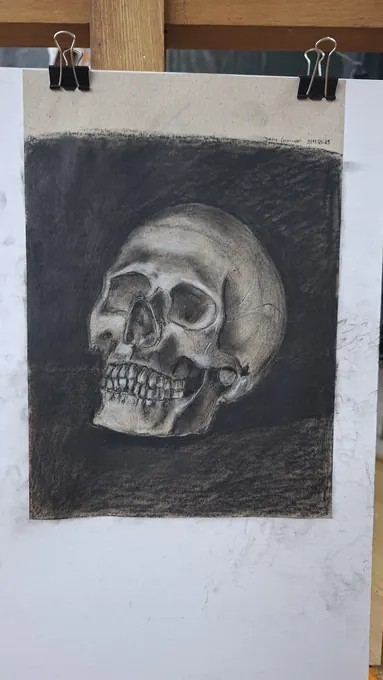 Caveira a carvão terminada